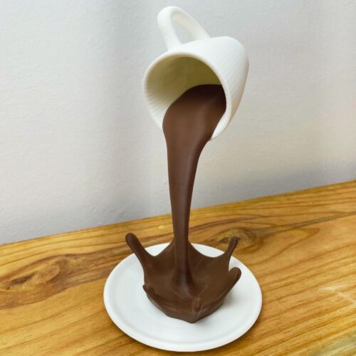 Enfeite Decorativo Xícara Derramando Café