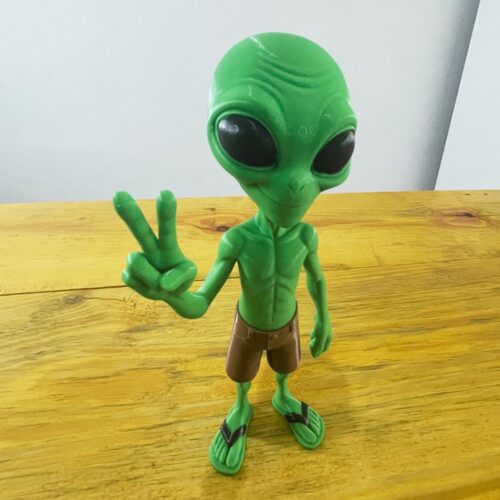 Boneco Alienígena Decorativo – Alien Paz e Amor